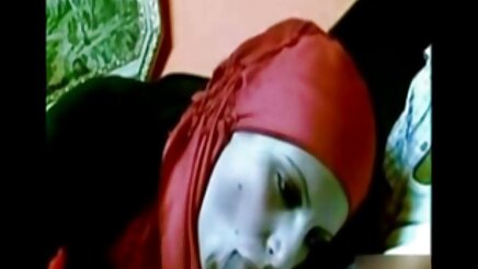 مجازات و استفاده از یک هیندی سکس افسر جوان